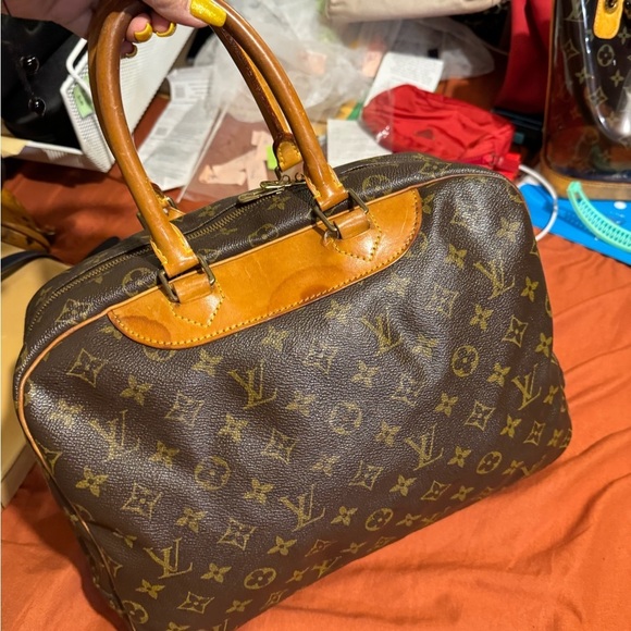 Louis Vuitton Monogram Handbag Deuville - Picture 2 of 16